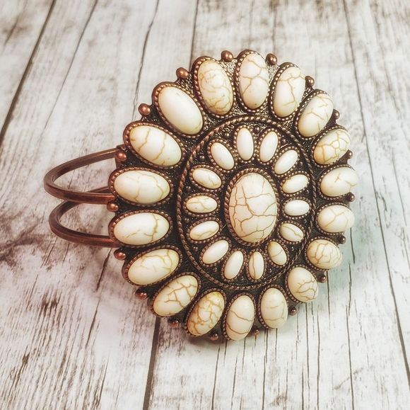 Copper & white squash blossom western bracelet - Picture 2 of 4